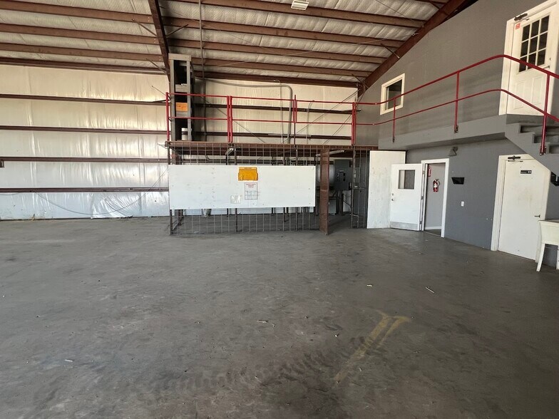 More Photos Of 4136 Interstate Highway 37, Odem Truck Terminal For Lease