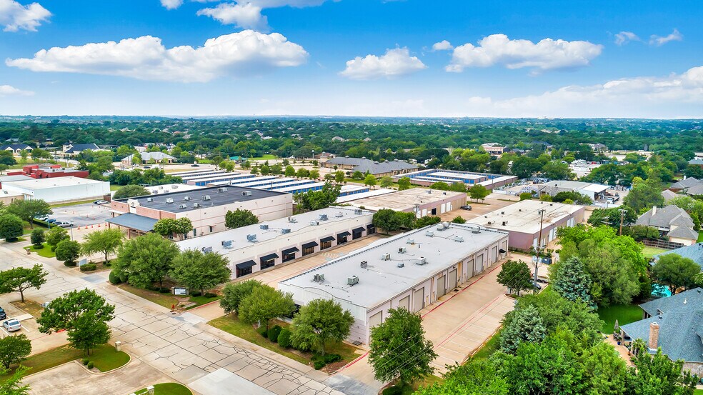 More Photos Of 1900 Industrial Blvd, Colleyville Light Manufacturing For Lease