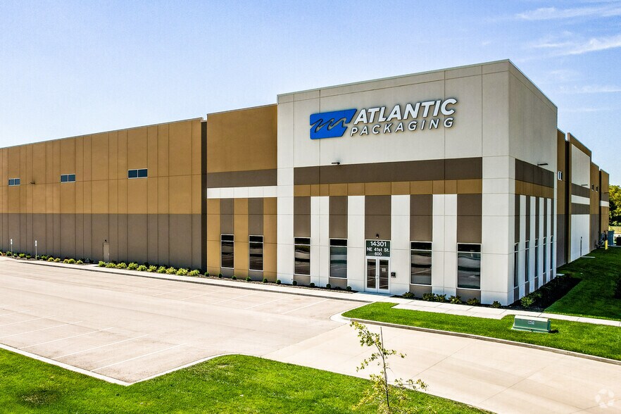 Primary Photo Of 14301 NE 41st St, Kansas City Warehouse For Lease
