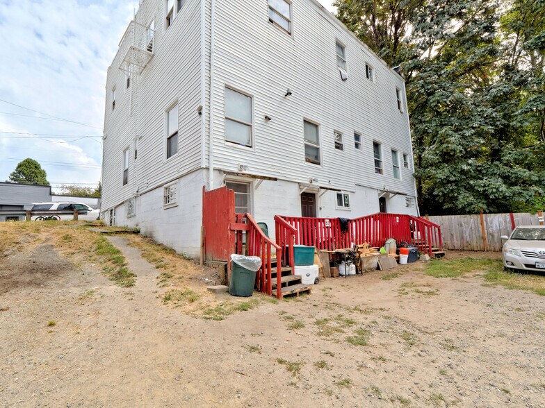 More Photos Of 9265 57th Ave S, Seattle Apartments For Sale