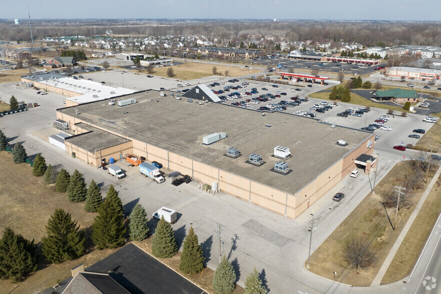 More Photos Of 7545-7633 Sylvania Ave, Sylvania Unknown For Lease