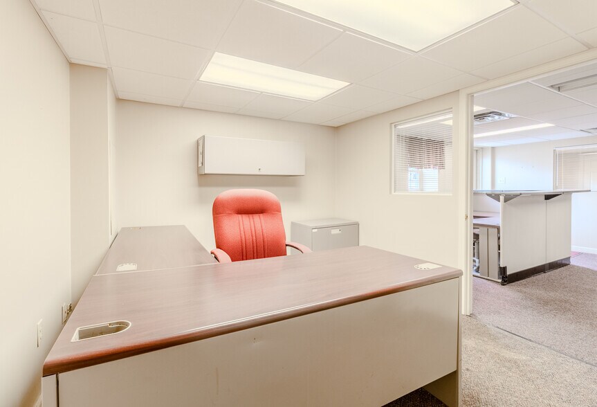 More Photos Of 2703 Mosside Blvd, Monroeville Medical For Lease