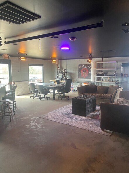 More Photos Of 9358 Highway 76 W, Gray Court Convenience Store For Sale