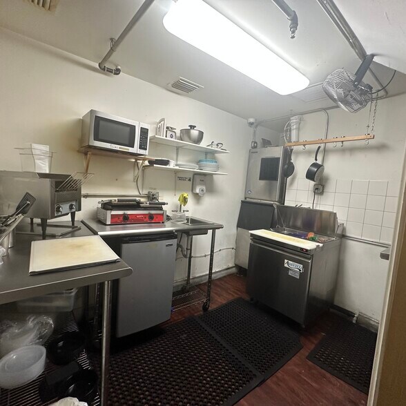 More Photos Of 3200 S Congress Ave, Boynton Beach Medical For Lease