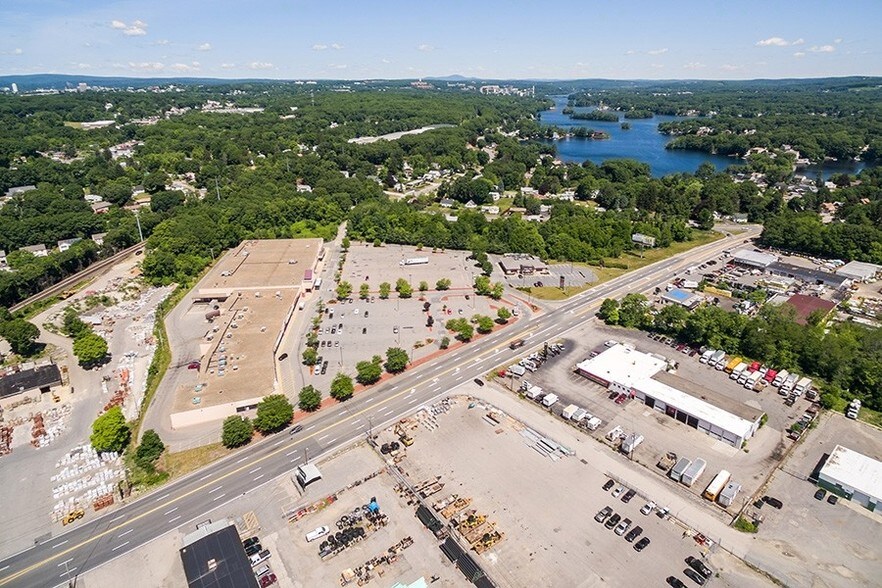 More Photos Of 50 SW Cutoff, Worcester Freestanding For Lease