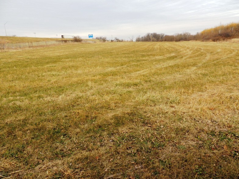 More Photos Of 7900 Brixham Rd, Rockford Land For Sale