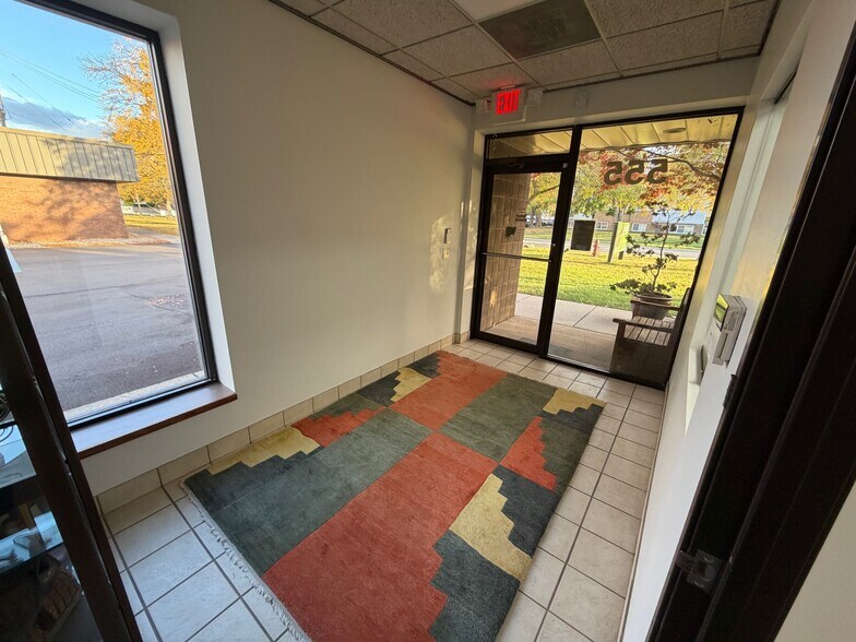 More Photos Of 555 Elmwood Dr, Troy Warehouse For Lease