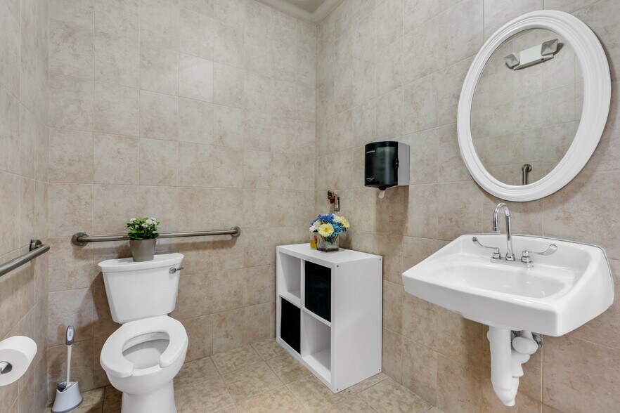 More Photos Of 910 Perrineville Rd, Millstone Township Freestanding For Sale