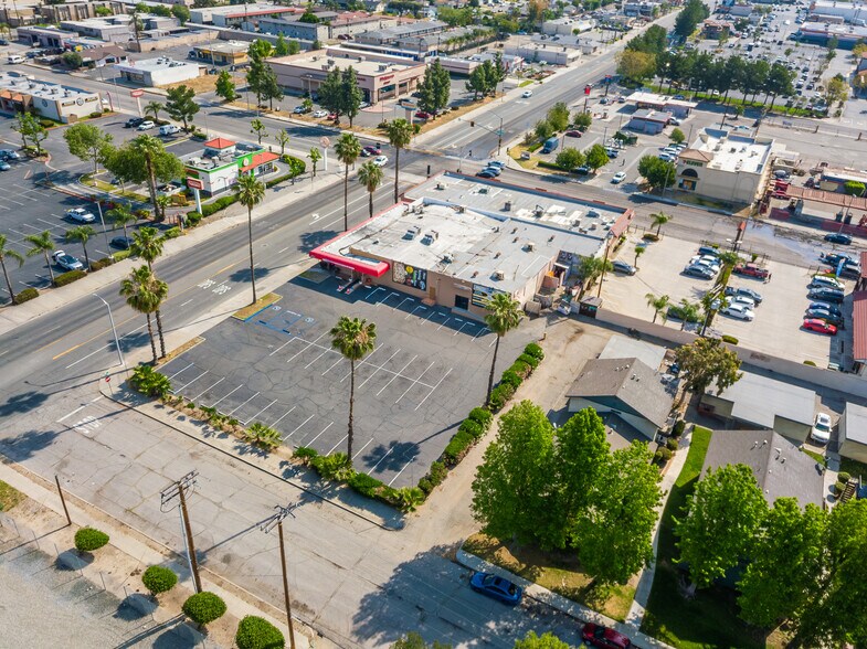 More Photos Of 127 W 40th St, San Bernardino General Retail For Sale