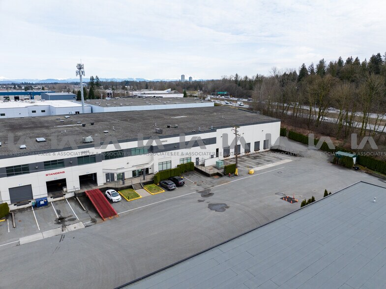 More Photos Of 18800-18806 96th Ave, Surrey Warehouse For Lease