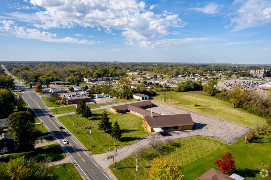 More Photos Of 4075 E Atherton Rd, Burton Specialty For Sale