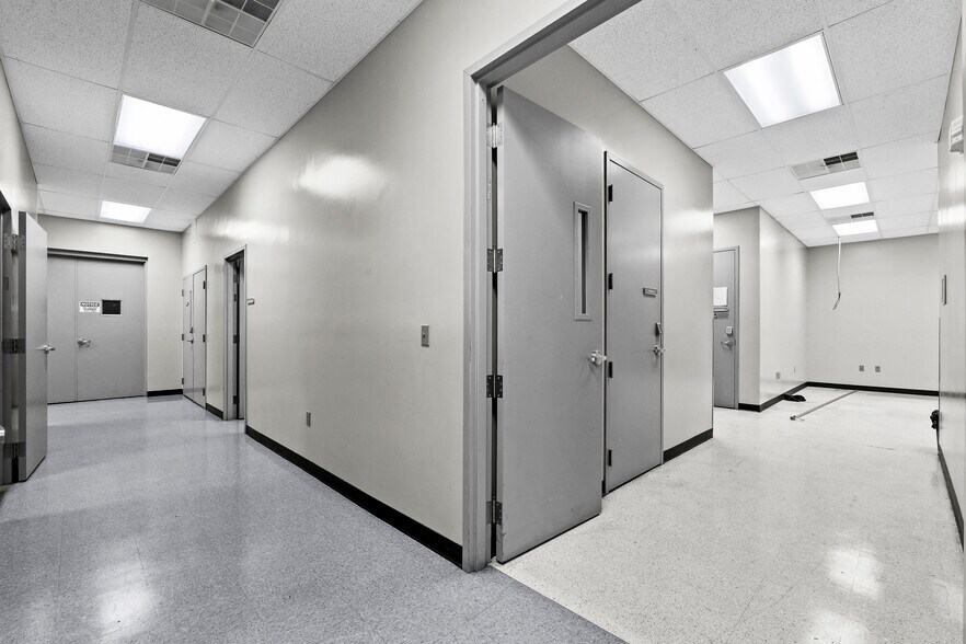 More Photos Of 7200 Highway 150, Greenville Office For Sale