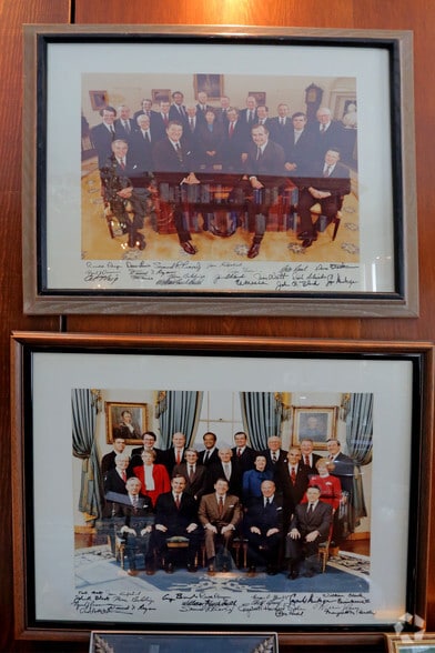 More Photos Of 12 Glenwood Rd, Roslyn Specialty For Sale