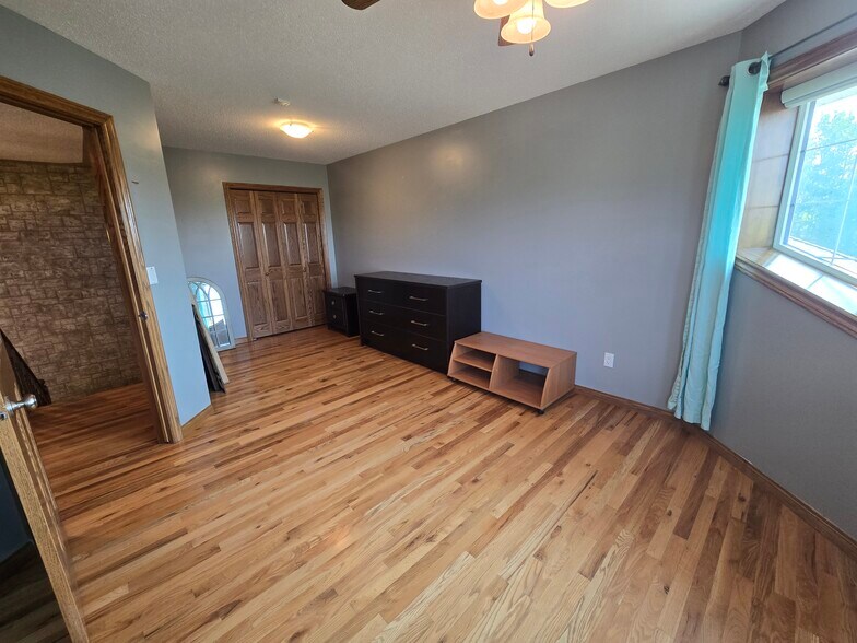More Photos Of 28244 Hwy 590, Red Deer County Warehouse For Sale