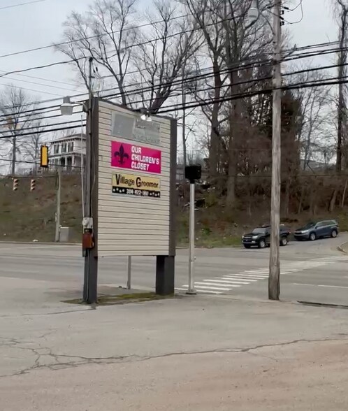 More Photos Of 3009 Murdoch Ave, Parkersburg General Retail For Lease