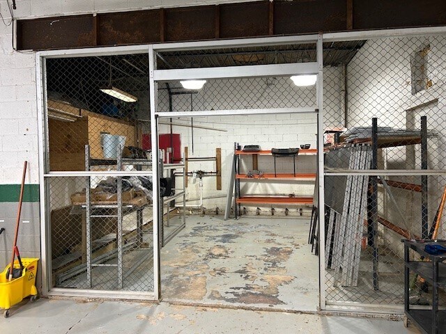 More Photos Of 2-4 Front St, Upland Warehouse For Sale