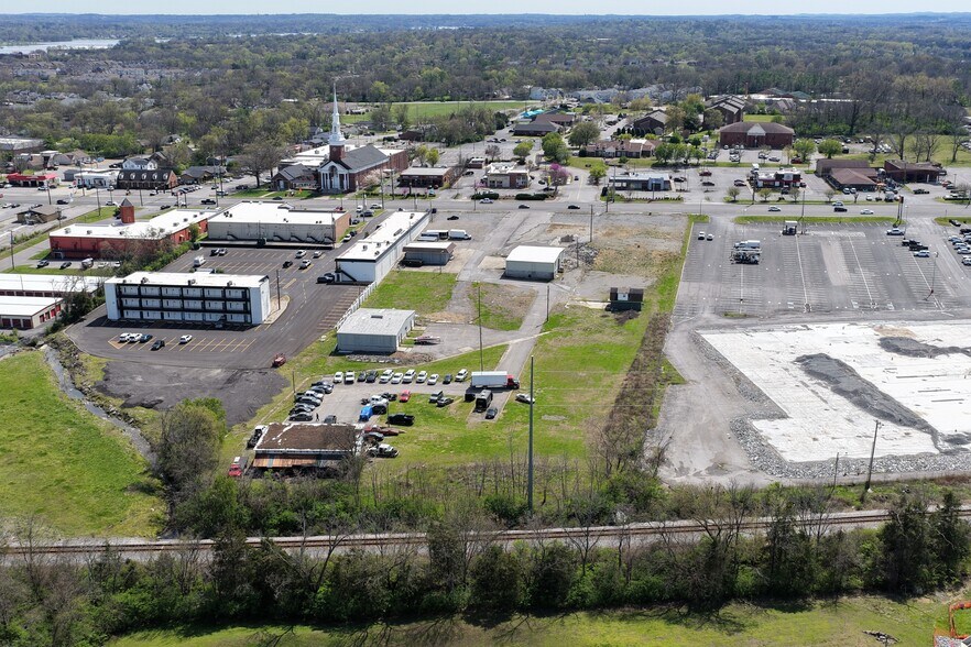 More Photos Of 412 W Main St, Hendersonville Land For Sale