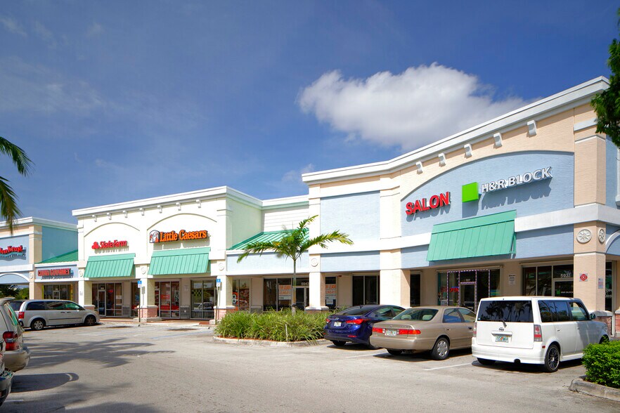 More Photos Of 5821-5893 W Oakland Park Blvd, Lauderhill Unknown For Lease