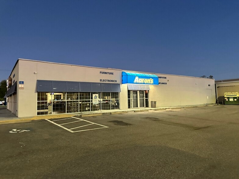 Primary Photo Of 5501 N Armenia Ave, Tampa Freestanding For Lease
