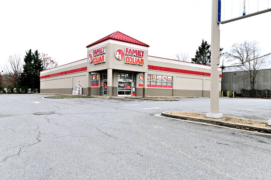 Primary Photo Of 8934 Woodyard Rd, Clinton Freestanding For Sale