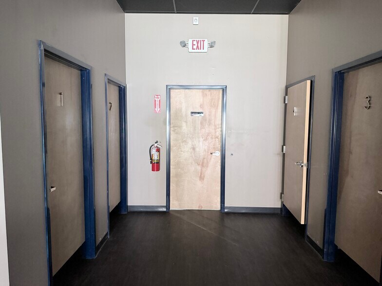 More Photos Of 2359-2367 N University Dr, Coral Springs Unknown For Lease