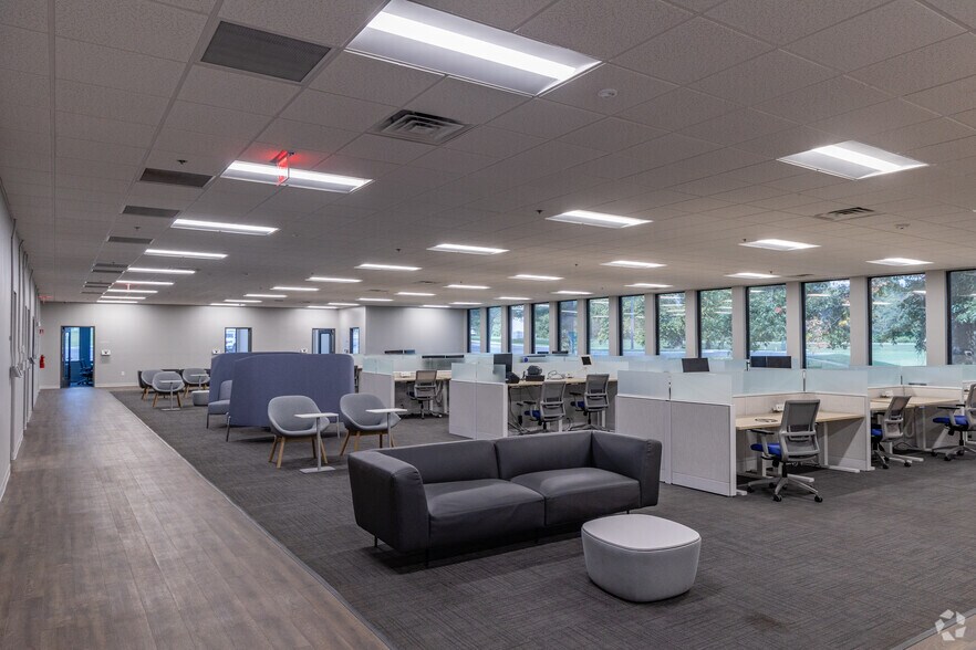 More Photos Of 981 Industrial Park Rd, Columbia Manufacturing For Sale