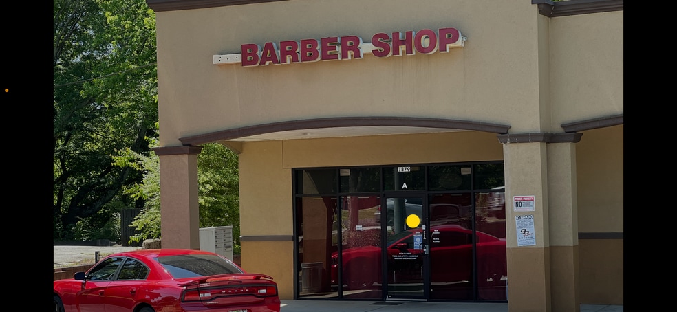 More Photos Of 1879 Stone Mountain Lithonia Rd, Lithonia Storefront Retail Office For Lease