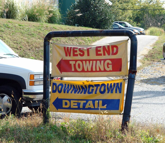 More Photos Of 739 Downingtown Pike, West Chester Auto Repair For Lease