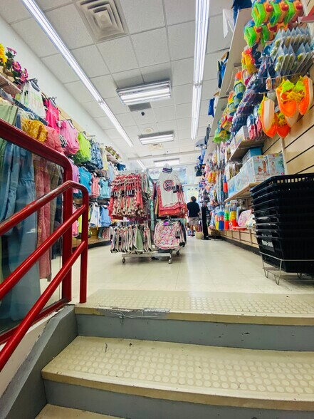 More Photos Of 1285 Broadway, Brooklyn Storefront For Lease