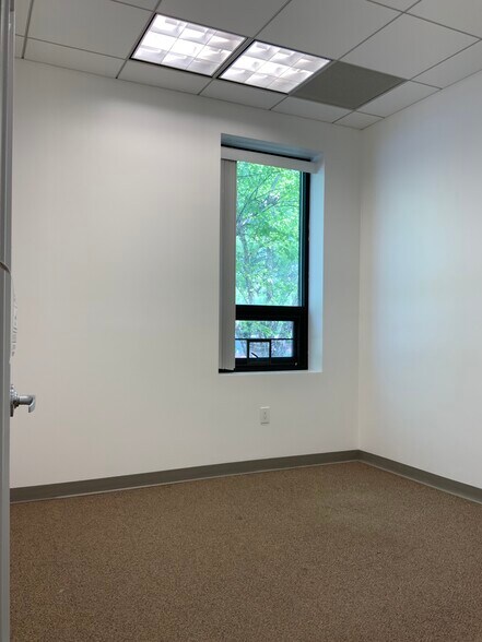 More Photos Of 643 Route 211E, Middletown Storefront Retail Office For Lease