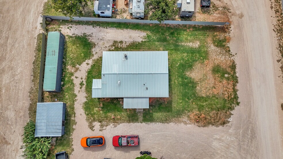 More Photos Of 9013 W County Road 160, Midland Showroom For Sale