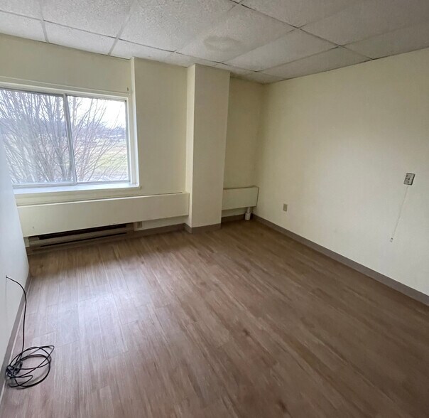 More Photos Of 27 Sunnyside Ave, Bemus Point Apartments For Sale