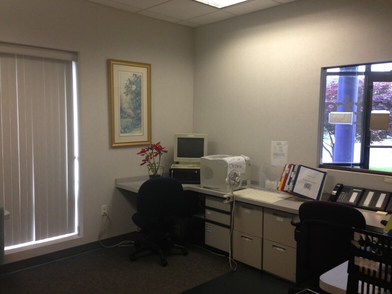 More Photos Of 307 Ruthar Dr, Newark Office For Sale
