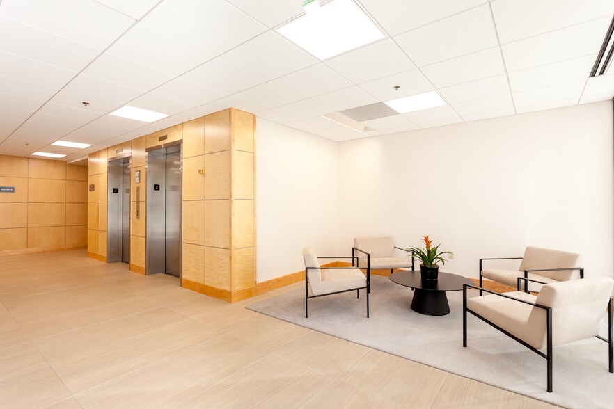 More Photos Of 7301 Mission Rd, Prairie Village Medical For Lease