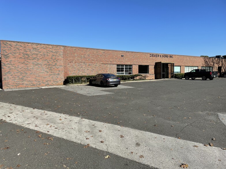 More Photos Of 6215 Ardleigh St, Philadelphia Warehouse For Lease