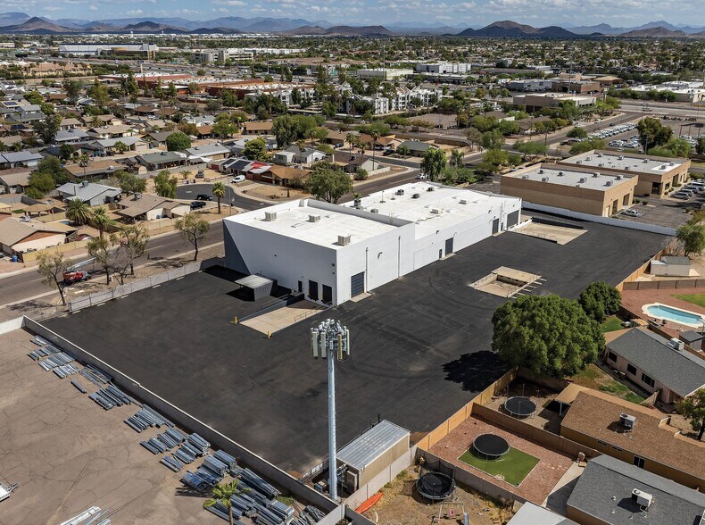 More Photos Of 2727 W Grovers Ave, Phoenix Warehouse For Sale
