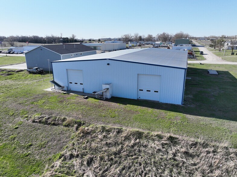 More Photos Of 990 Cottonwood Ave, Seward Warehouse For Sale