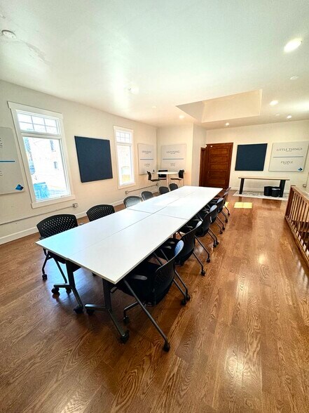 More Photos Of 1116 1st St, Snohomish Storefront For Lease