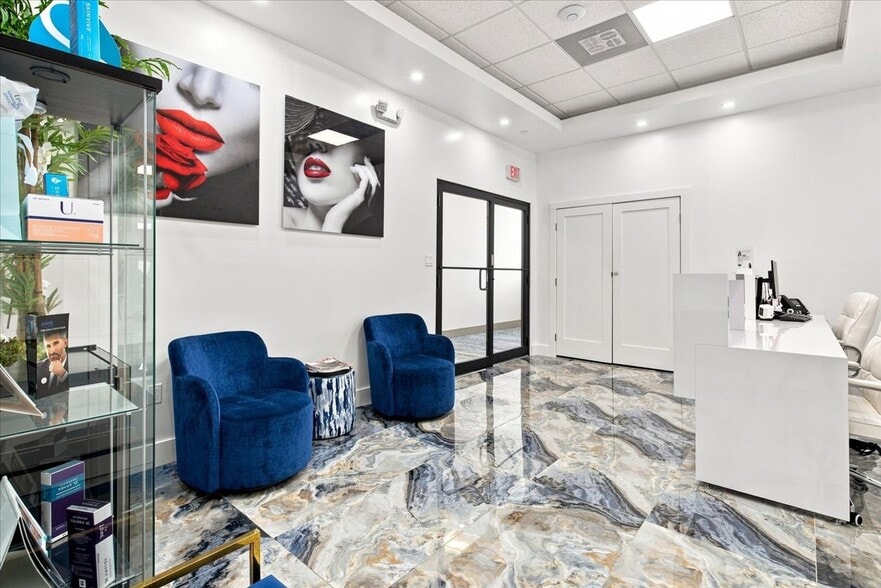 More Photos Of 2920-2950 NE 207th St, Aventura Unknown For Lease