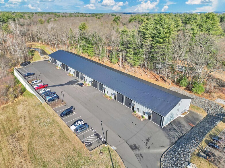 More Photos Of 29 Moody Rd, Enfield Warehouse For Lease