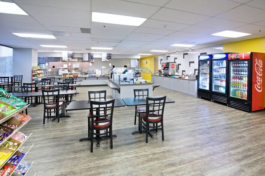 More Photos Of 3030 Lyndon B Johnson Fwy, Dallas Office For Lease