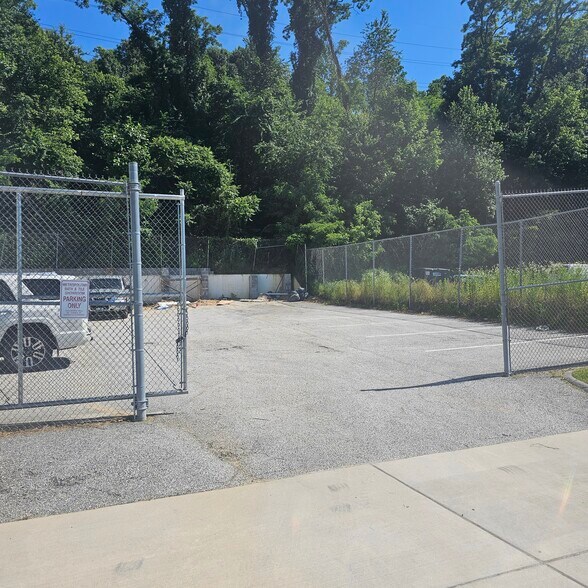 More Photos Of 1031 Cromwell Bridge Rd, Towson Flex For Lease
