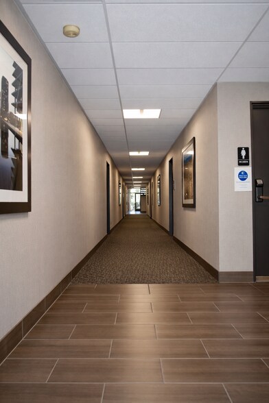 More Photos Of 6700 Fallbrook Ave, West Hills Office For Lease