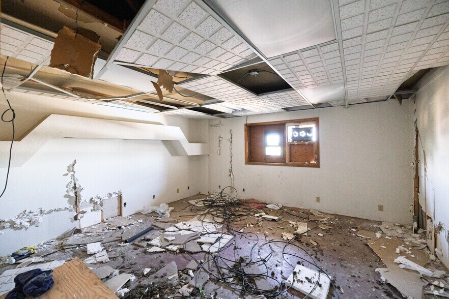 More Photos Of 2001 N Hudson Ave, Pueblo Hotel For Sale