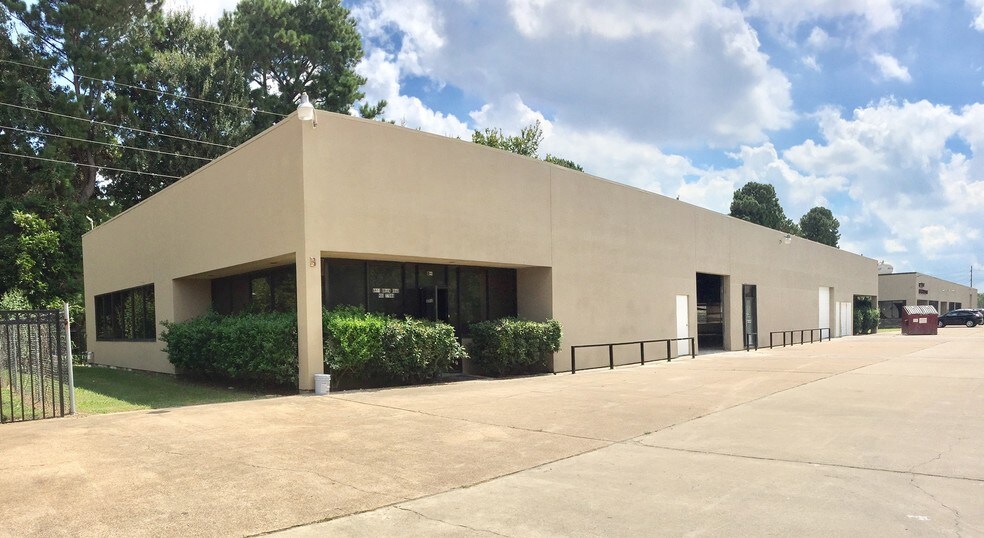 Primary Photo Of 6911 Breen Dr, Houston Warehouse For Lease