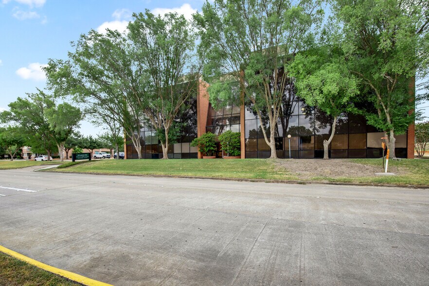 More Photos Of 11455 Fallbrook Dr, Houston Medical For Lease