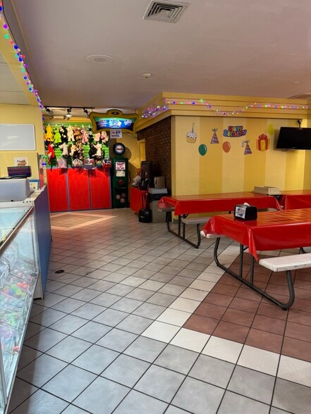 More Photos Of 2400 Sheridan Dr, Tonawanda Amusement Park For Sale