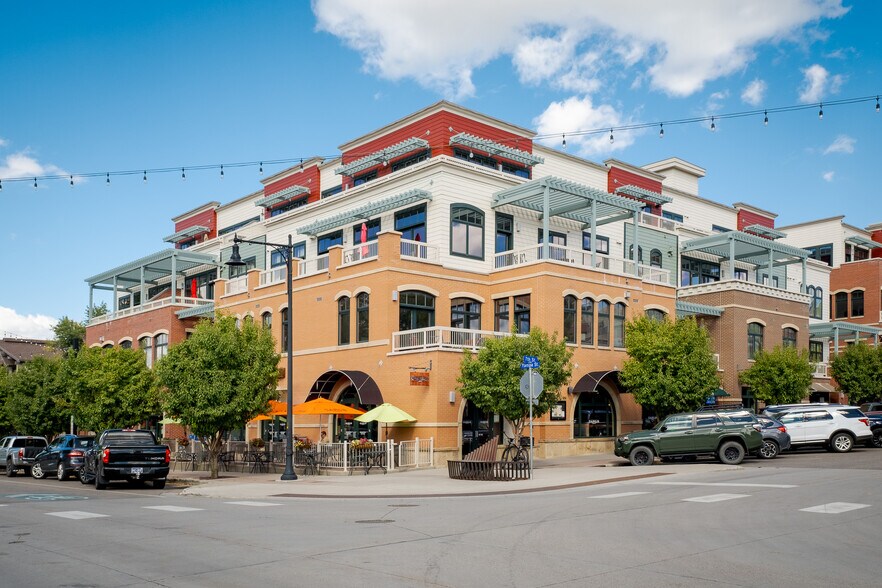More Photos Of 700 Yampa, Steamboat Springs Restaurant For Sale
