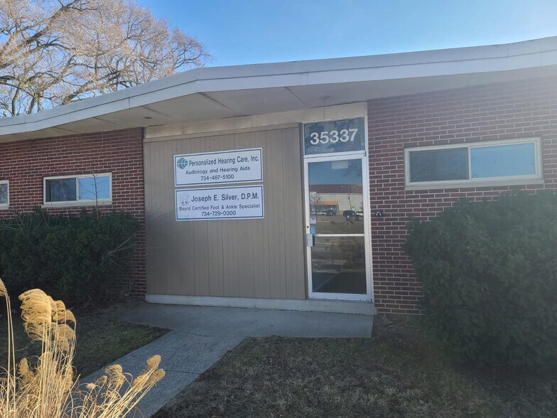 More Photos Of 35337 Warren Rd, Westland Medical For Sale