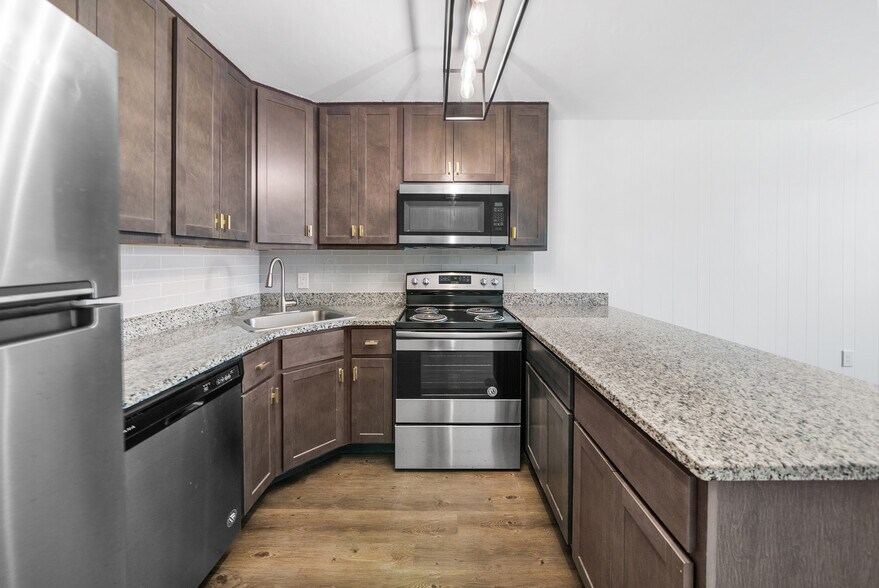 More Photos Of 480 Santa Rosa Blvd, Fort Walton Beach Apartments For Sale
